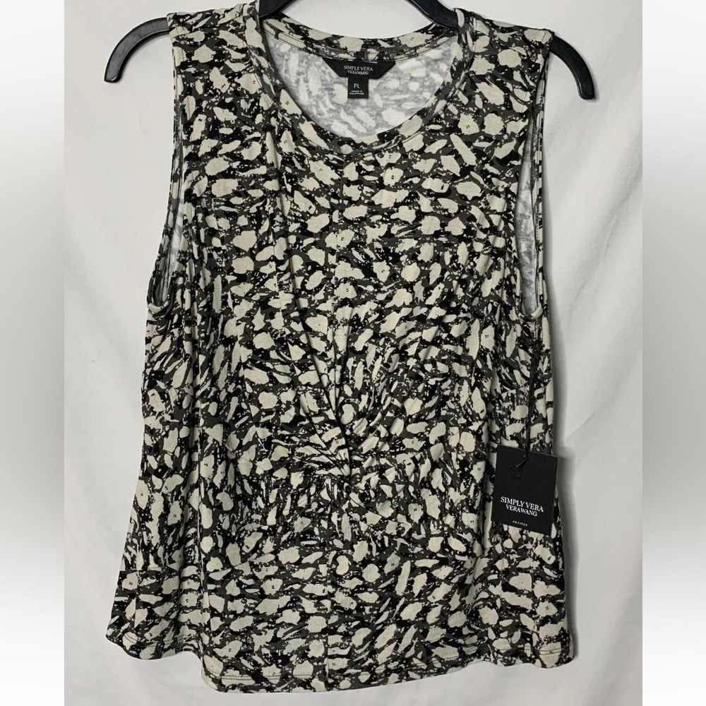 3/$20 NWT Simply Vera Vera Wang
Twist Front Sleeveless
Tank Top Petite Large